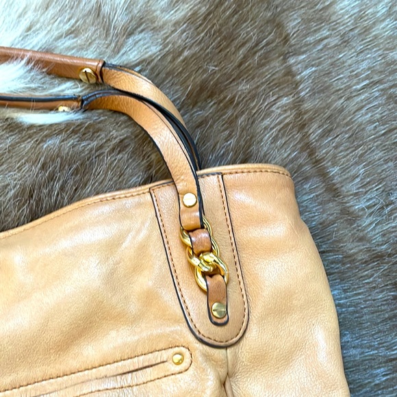 B. Makowsky purse - Picture 7 of 9